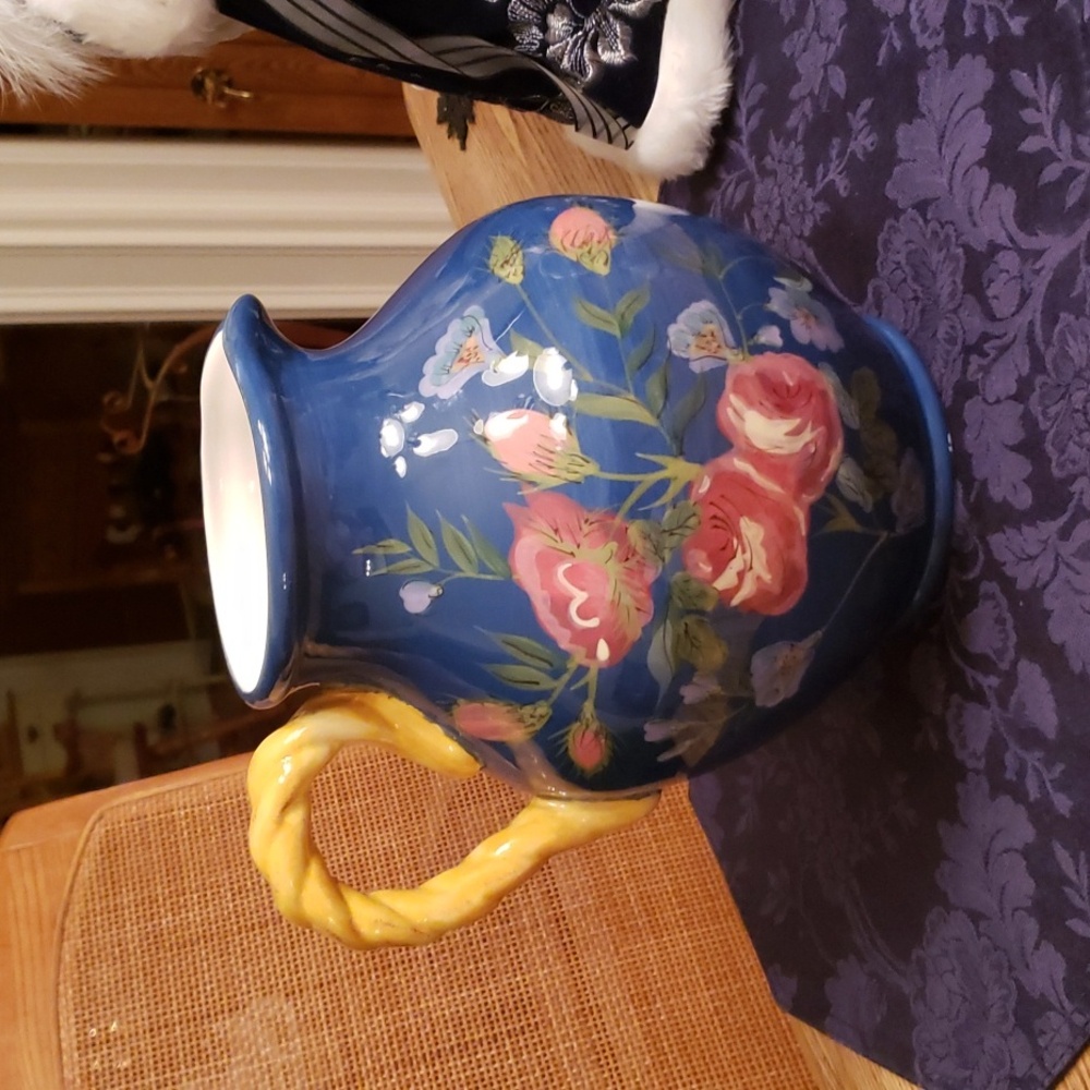 BIG  BEAUTIFUL WATER PITCHER